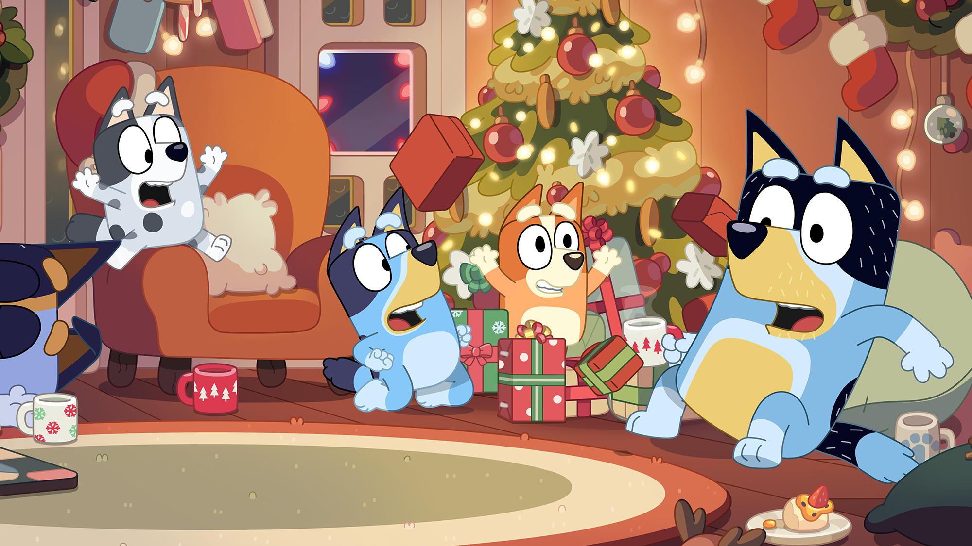 Bluey watch. Bluey мультсериал. Блуи Bluey. Bluey Verandah Santa. Джо Брумм Bluey.