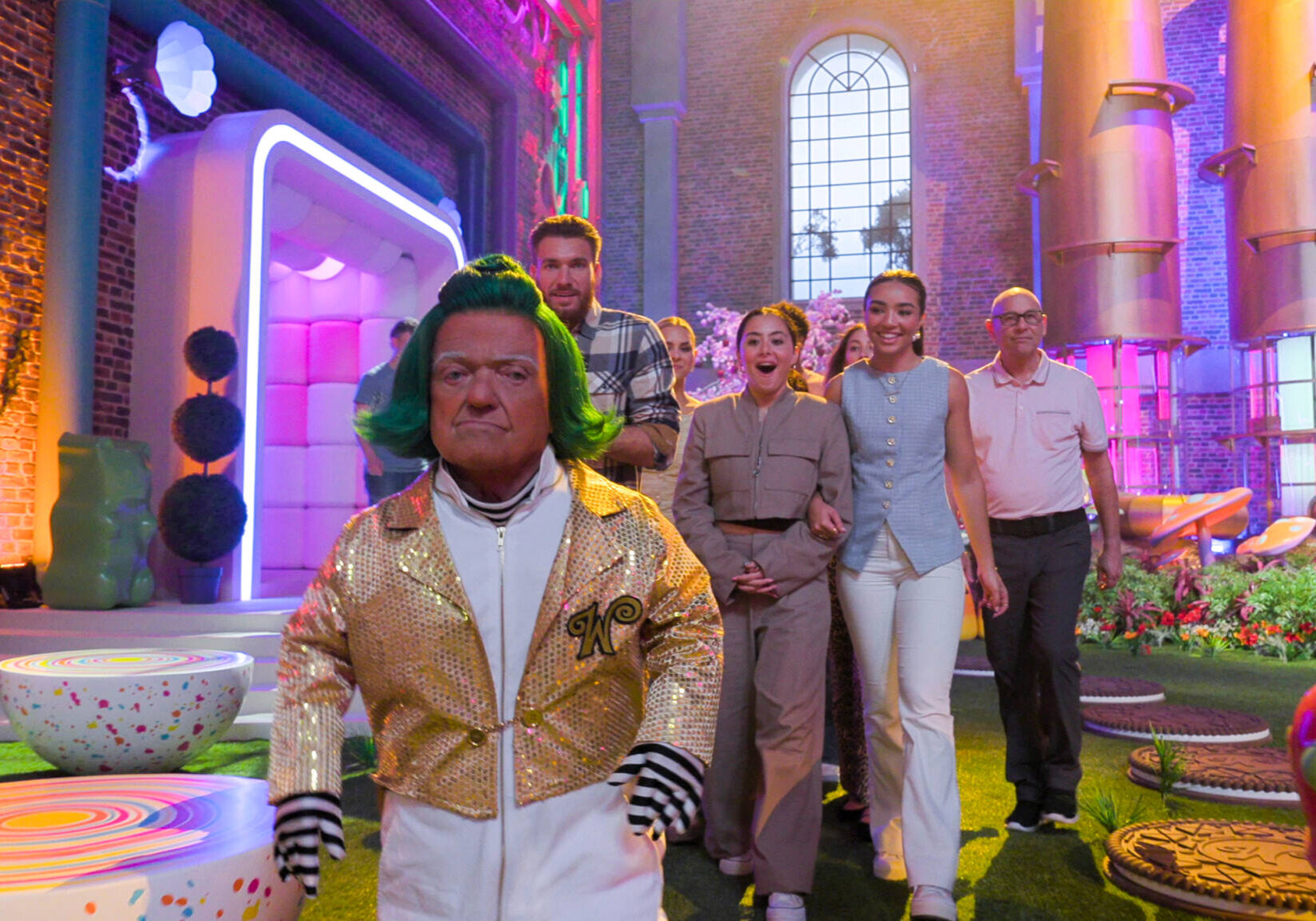 Wonka's The Golden Ticket. (L to R) Rusty Goffe, Hunter, Sasha, Gabrielle, Jefferey in episode 102 of Wonka's The Golden Ticket. Cr. Courtesy of Netflix © 2026